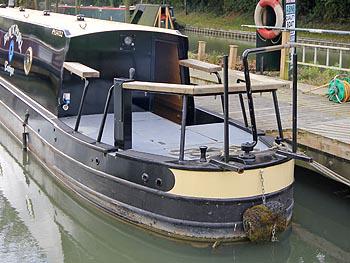 Large cruiser stern